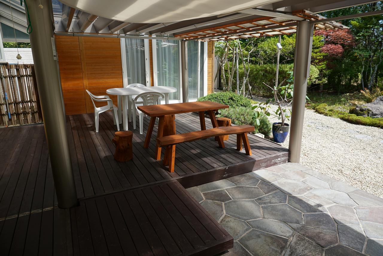Toshi's House *